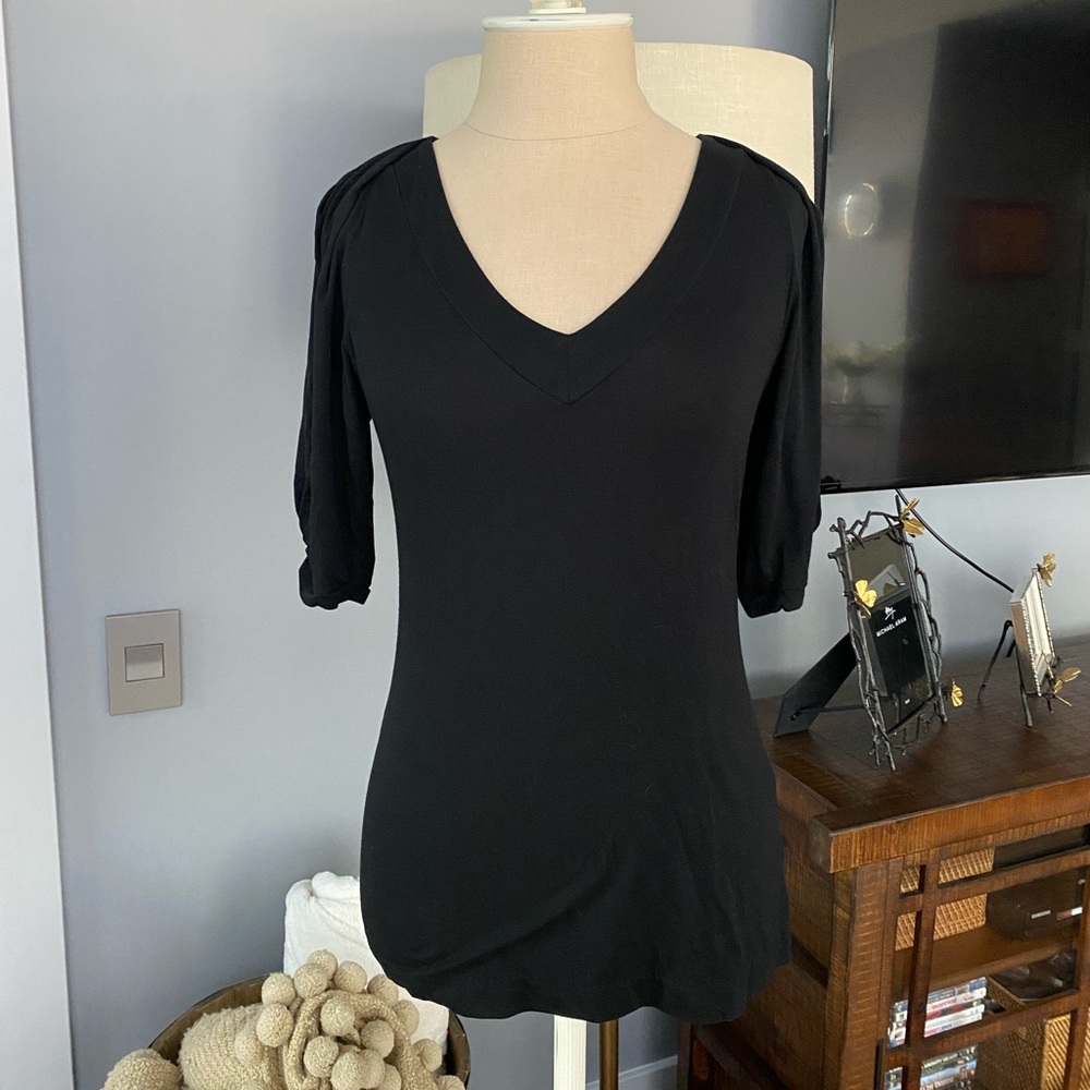 [Banana Republic] Black V-Neck Puffy Short Sleeved Top